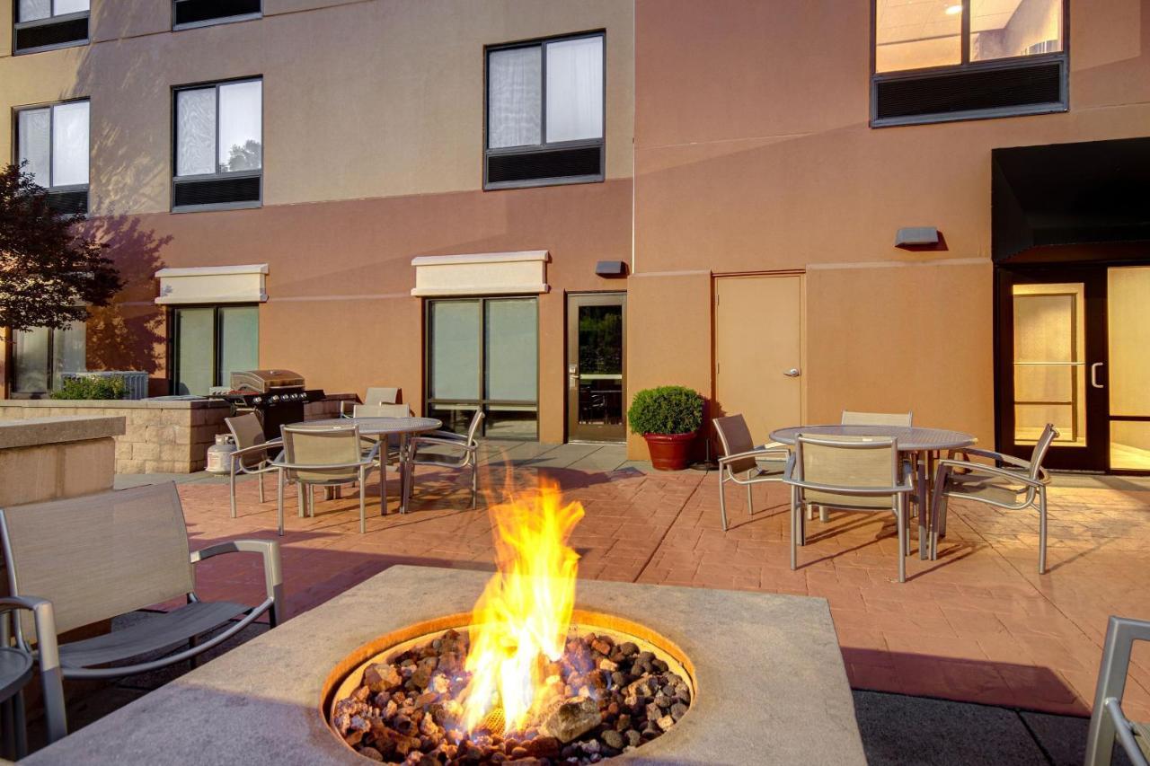 Springhill Suites Erie Kearsarge Exterior foto