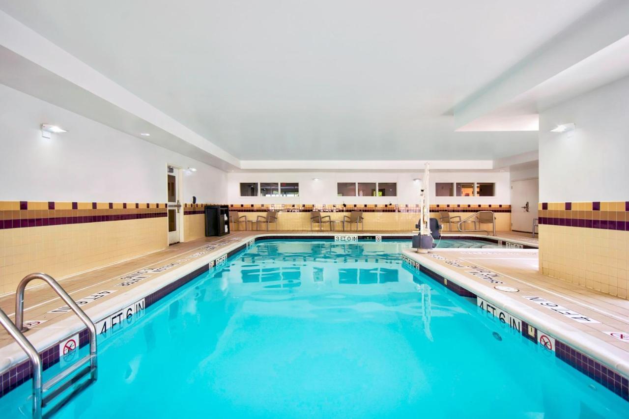 Springhill Suites Erie Kearsarge Exterior foto