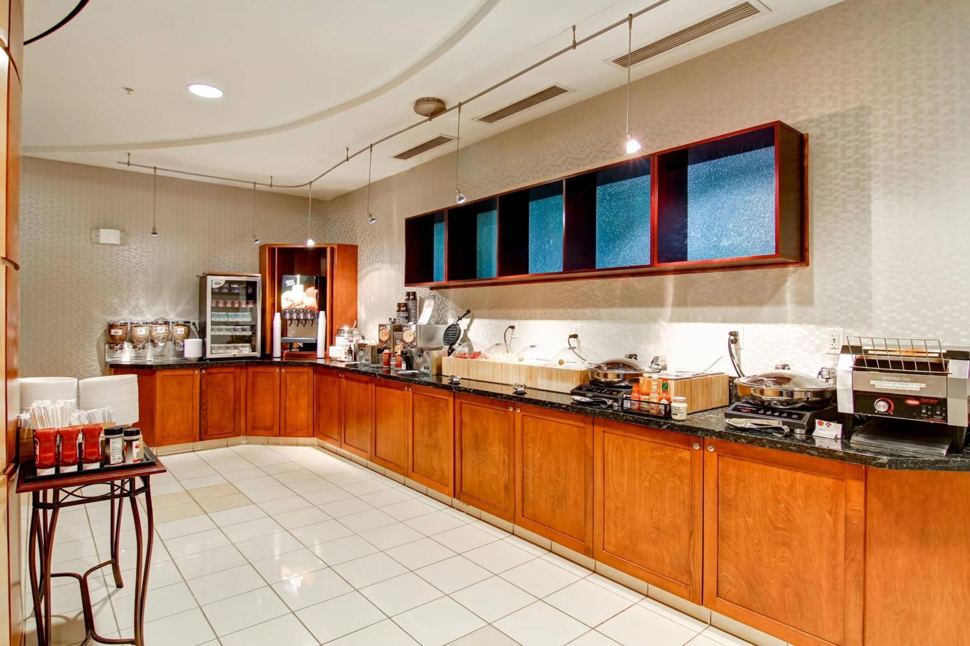 Springhill Suites Erie Kearsarge Exterior foto